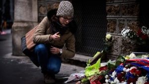 Francia: A un año de los atentados de París, la cicatriz sigue abierta