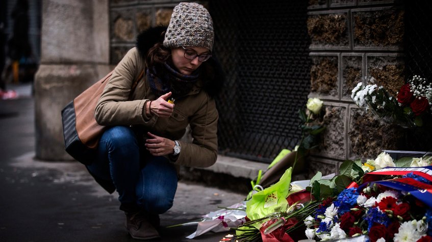 Francia: A un año de los atentados de París, la cicatriz sigue abierta