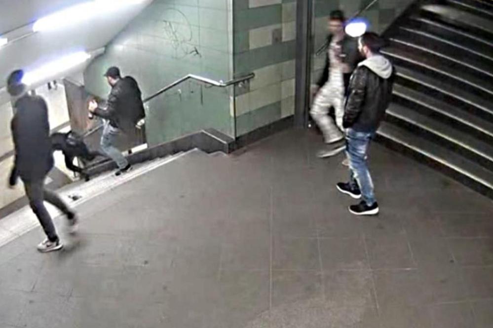 Terrible agresión a una mujer en el metro de Berlín indigna a Alemania