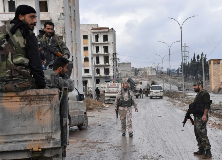 El régimen sirio controla ya más de la mitad de la zona rebelde de Alepo