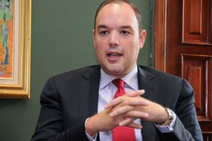 Del Castillo Saviñón anuncia Indotel cerrará otras 50 emisoras ilegales