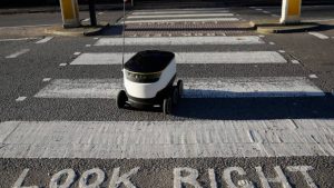 Los robots de reparto llegan a las calles de Europa y Estados Unidos