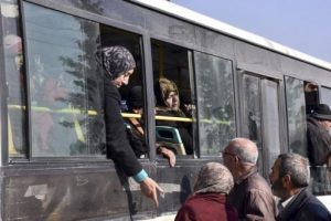 La ONU dice que unas 19.000 personas han sido evacuadas desde el este de Alepo