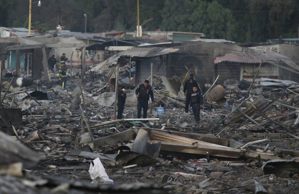 Al menos 23 fallecidos y 131 heridos tras explosión mercado pirotécnicos en México