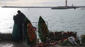 Hallan caja negra del avión ruso estrellado en el mar Negro