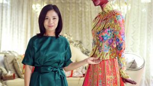 Guo Pei, la diseñadora china que convirtió en emperatriz a Rihanna