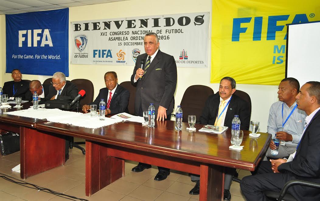 Asamblea de FEDOFUTBOL suspende a Rafael Polanco