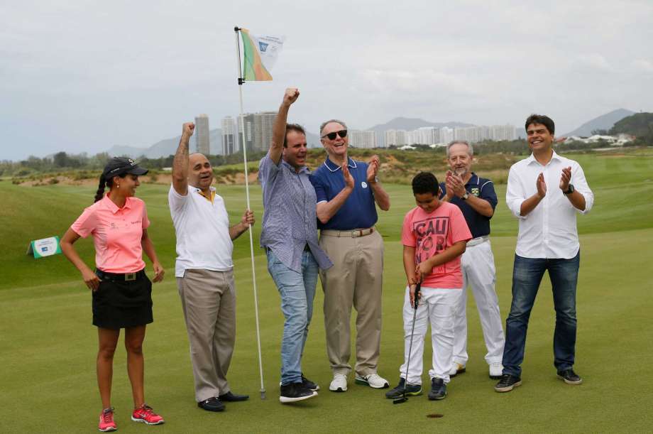 Congelan cuentas de alcalde de Río de Janeiro por campo golf olímpico