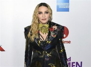 Madonna cuenta historia personal en premiación de Billboard