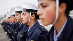 Escándalo en la Armada de Chile: Procesan a ocho marinos chilenos por espiar a compañeras