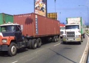 Alrededor de 40 vehículos pesados fueron retenidos por violar normas de tránsito 
 
