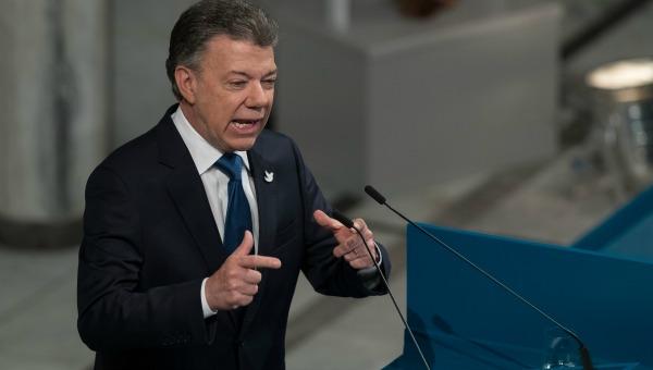 Santos anuncia "instrucciones precisas" para combatir acciones terroristas, tras ataque en Bogotá