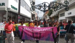 Mujeres piden al presidente Danilo Medina observar Código Penal