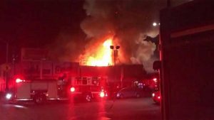 9 muertos y 15 desaparecidos por incendio durante una fiesta en California