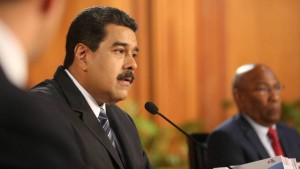 El Parlamento venezolano declara el “abandono del cargo” de Maduro