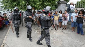 Más de 100 presos están prófugos tras las masacres en las cárceles de Brasil