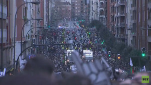 España:Miles de manifestantes marchan en Bilbao por los derechos de los presos de ETA