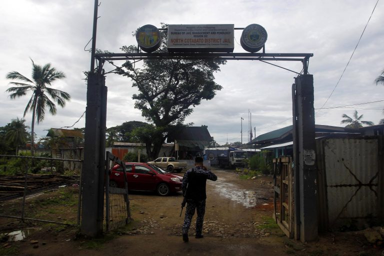 Filipinas: Ataque contra cárcel facilita fuga de más de 150 presos