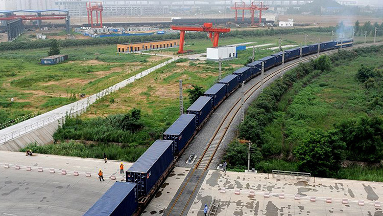 China pone en funcionamiento el primer tren de carga con destino a Londres