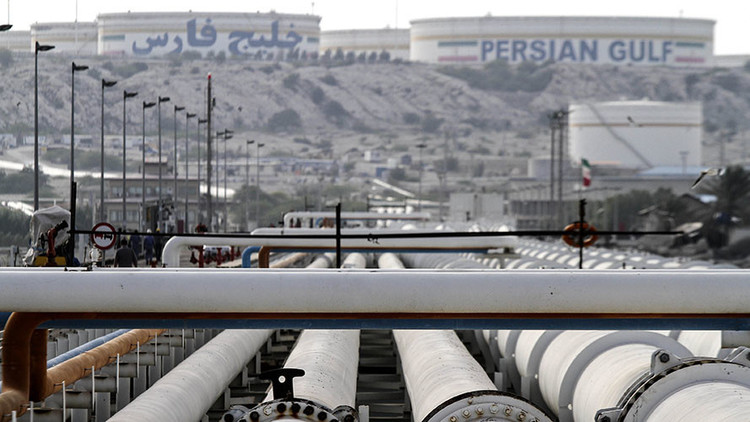 Irán estudia reanudar la venta de crudo a Filipinas