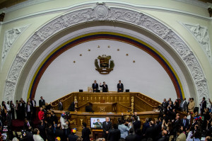 Venezuela: Congreso inicia período en medio de riesgos