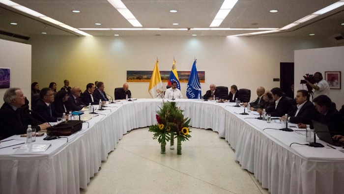 La oposición venezolana abandona definitivamente el diálogo con el gobierno