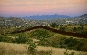 Congreso de EEUU adelantará dinero para el muro en la frontera con México
