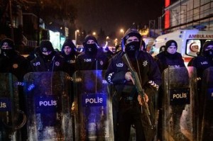 Turquía busca atacantes de club nocturno en Año Nuevo