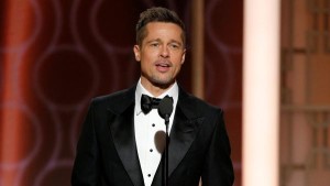 Hollywood tomó partido y envió un mensaje a Angelina Jolie: ovación para Brad Pitt en los Golden Globes