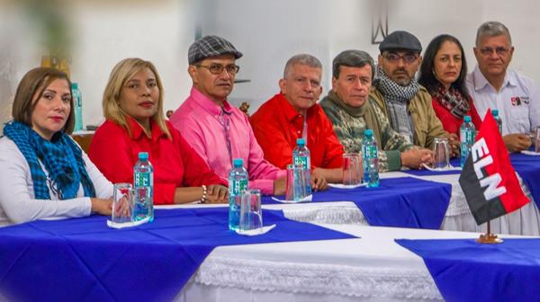 Volvió a postergarse el diálogo con el ELN: "La reunión será el sábado en algún lugar de Ecuador"