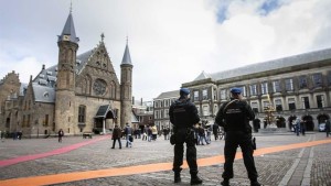 Mezquitas holandesas refuerzan seguridad por miedo a ataques ante comicios