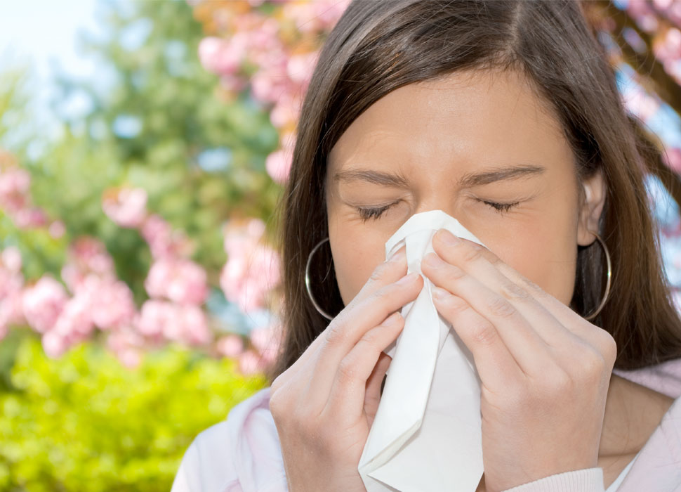 ¿Por qué decimos “salud” después de un estornudo?