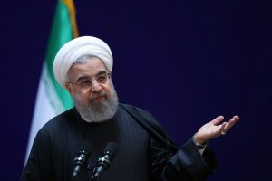Irán afirma que se arrepentirá quien le hable con 