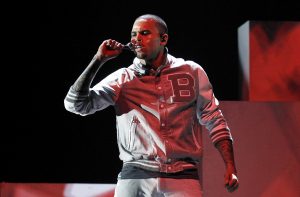  Justicia de Estados Unidos prohibió a Chris Brown cercarse ex novia Karrueche Tran