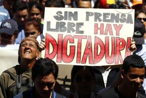 Honduras revisa ley que podría atentar contra libertad de expresión