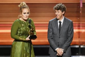 Adele arrasó en los Grammys 2017