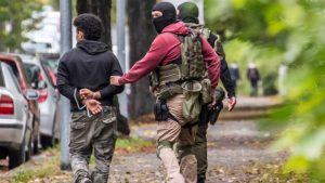 Detienen en Francia a tres sospechosos de preparar un atentado terrorista