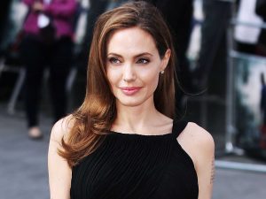 Angelina Jolie rehace vida amorosa con otra estrella de Hollywood