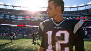 Ofrecen recompensa por camiseta robada a Tom Brady en Super Bowl