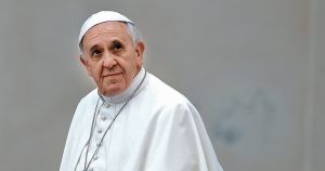 Papa reduce discretamente las sanciones a curas pederastas