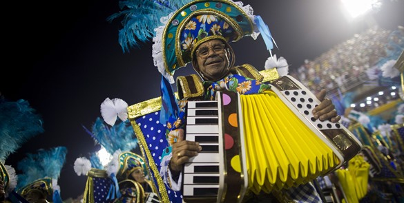 Controversia por carruaje ambientalista en Carnaval de Río