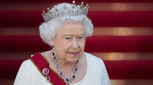La reina Isabel II celebra 65 años en el trono británico