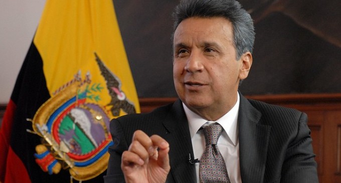 El oficialista Lenín Moreno cerca de ganar presidenciales de Ecuador en primera vuelta