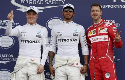 Hamilton logra la pole para Gran Premio de Australia