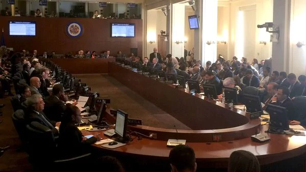 Cerca de 20 países de la OEA exigen una reunión urgente para declarar que en Venezuela se alteró el orden constitucional