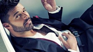 Ricky Martin descubrió que era gay gracias a John Travolta