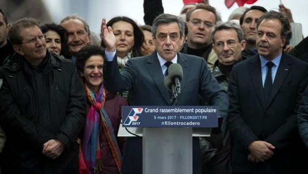François Fillon recupera el apoyo político de Los Republicanos de cara a las elecciones presidenciales en Francia
