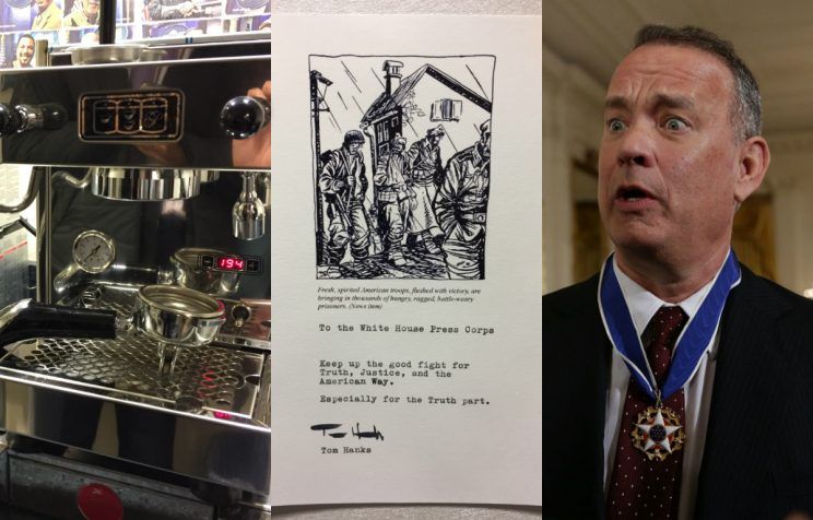 Tom Hanks envía máquina de expreso a periodistas de la Casa Blanca