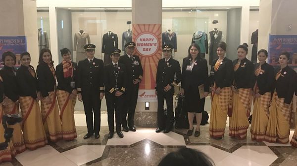 Air India completa la vuelta al mundo con tripulación enteramente compuesta por mujeres
