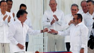 Gobierno de Colombia y Farc evalúan proceso de paz tras 100 días de firmado